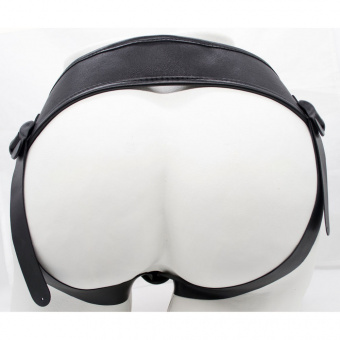 Страпон на трусиках Lovetoy Harness Ultra Realistic 6"